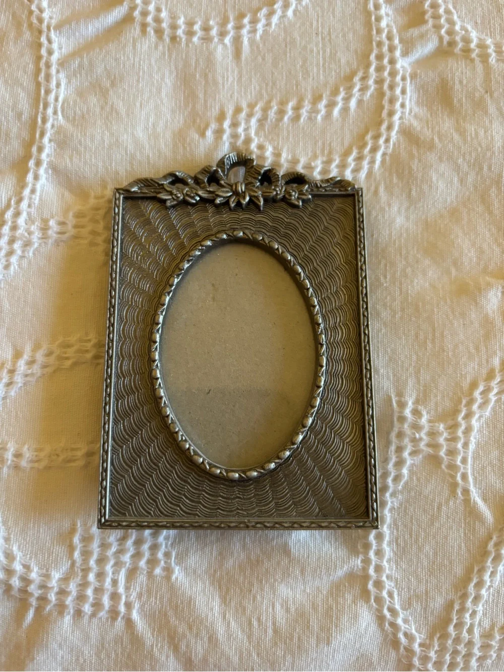 Antique-Style Silver Metal Photo Frame with Floral Accent 2x3